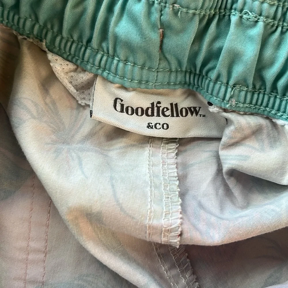 Pink Hawaiian Swim Trunks with Pockets - Picture 3 of 4